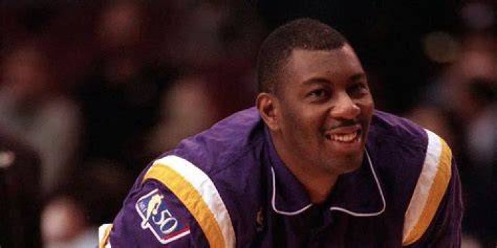 Elden Campbell Net Worth
