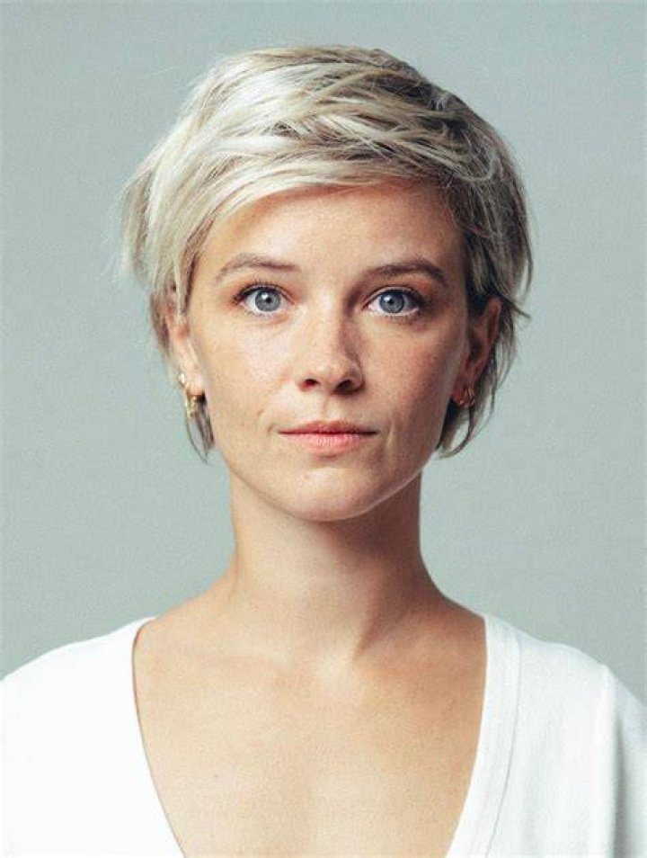 Lynn Van Royen Net Worth